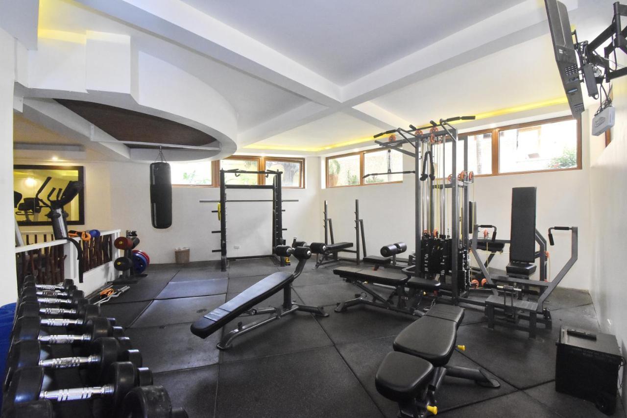 Ambassador In Paradise Balabag  Esterno foto The gym at the hotel
