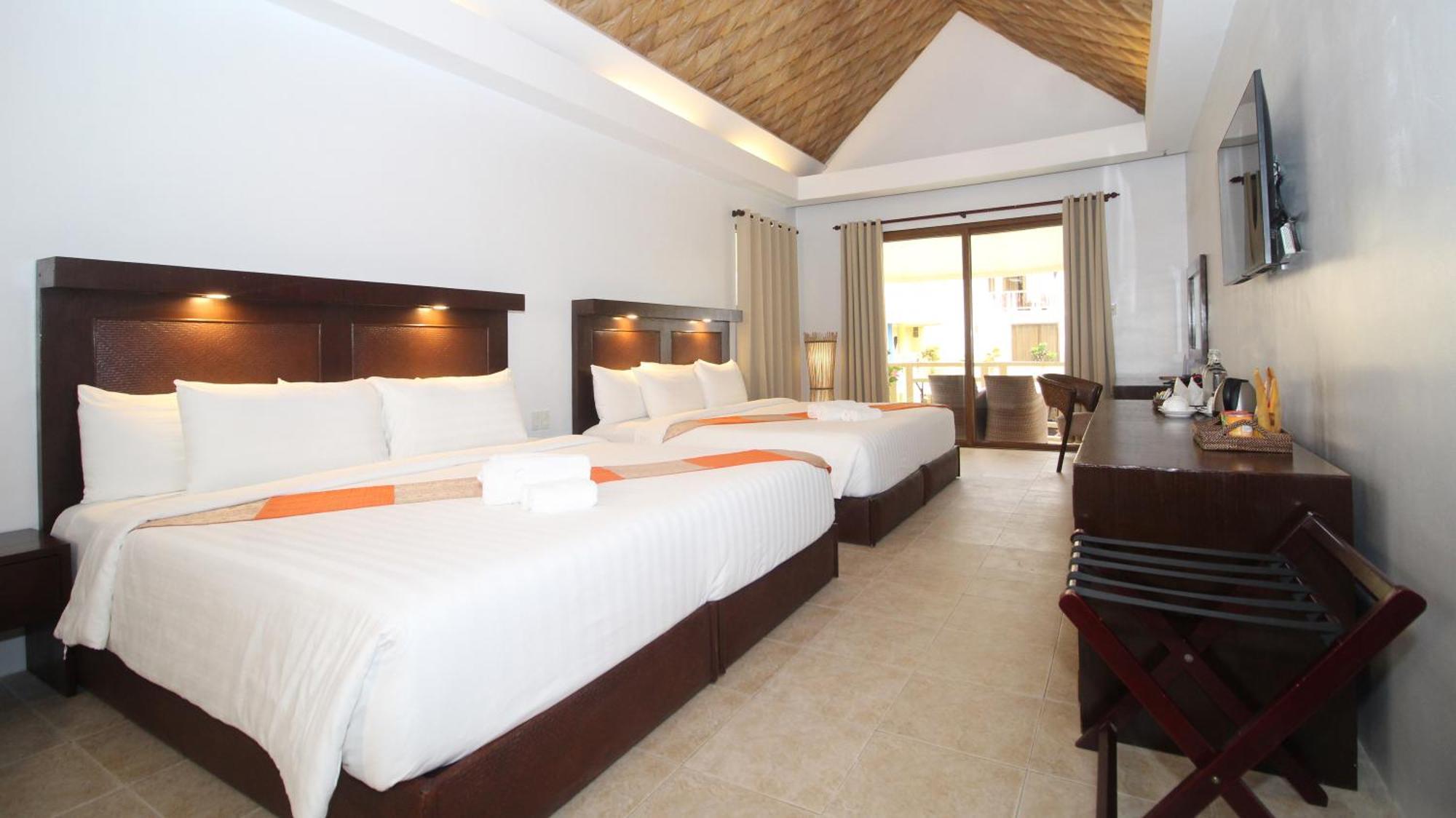 Ambassador In Paradise Balabag  Esterno foto Deluxe Room